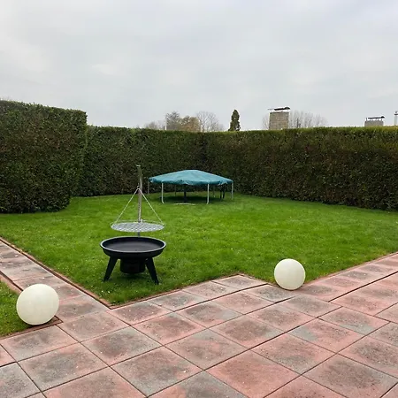 Holiday home In Tossens Mit Moeblierter Terrasse *