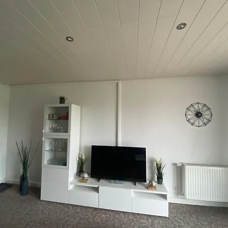 Prázdninový dům In Tossens Mit Moeblierter Terrasse *